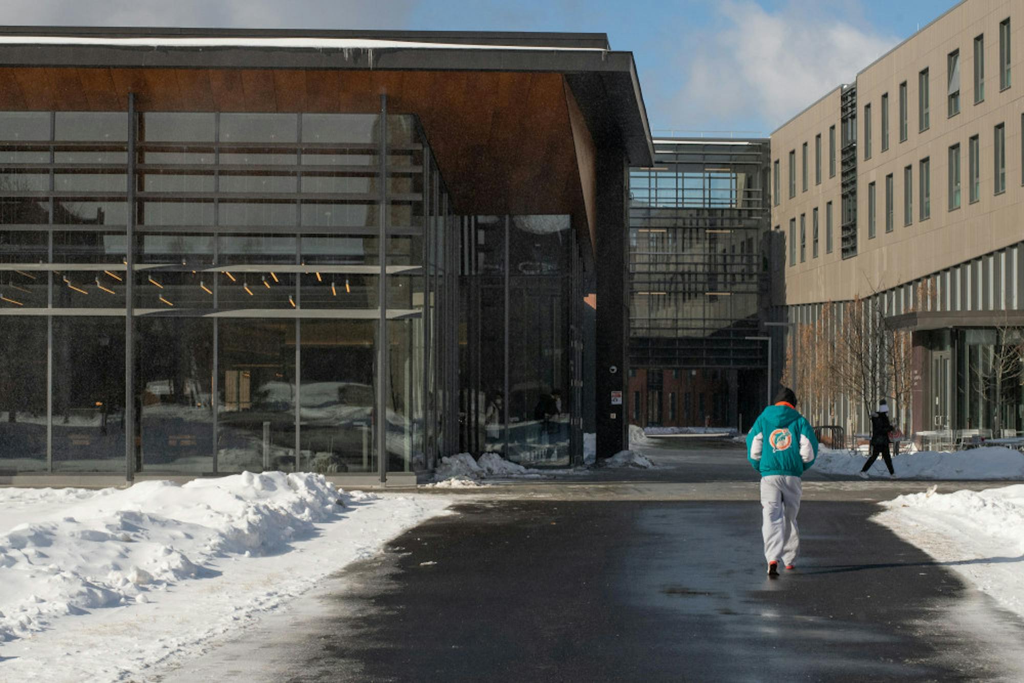 web-Dining-Halls-Reopening-by-Claire-Li