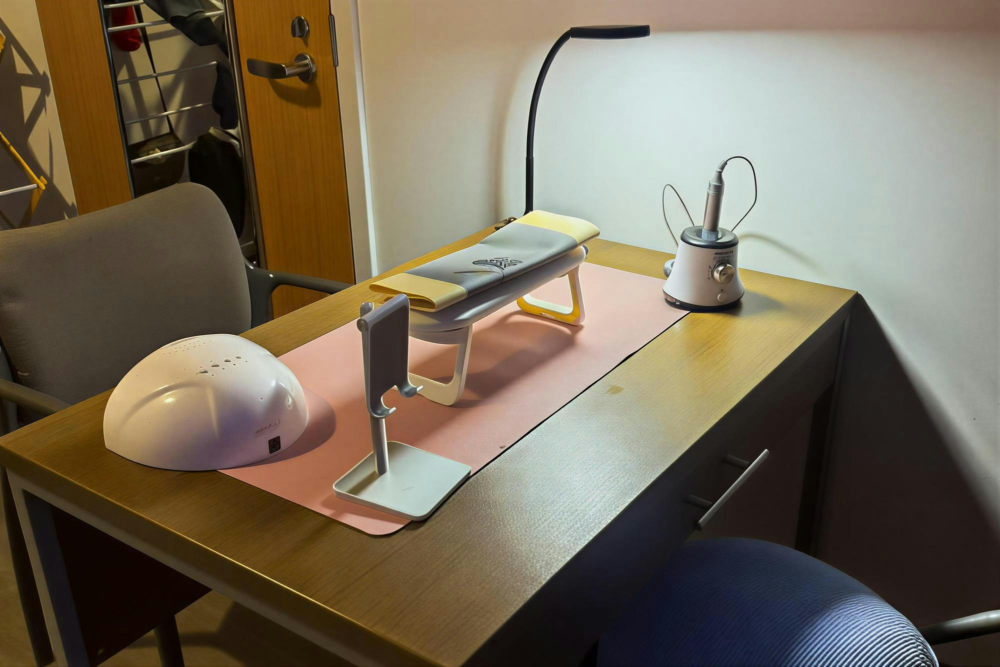 ManisByKenna (1) (1).jpg