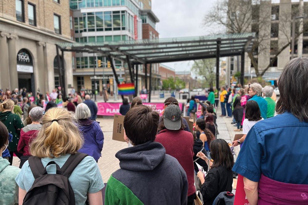 Pg-1-Abortion-Rally-Courtesy-of-Lauren-Sherman-‘24