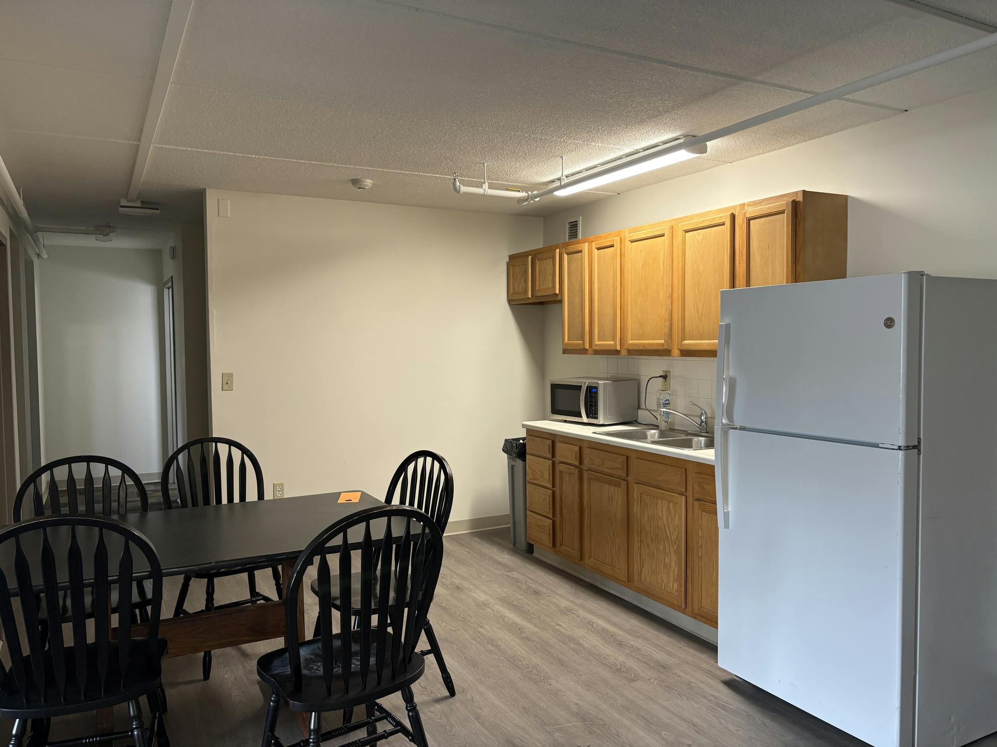 301 College Ave Kitchen