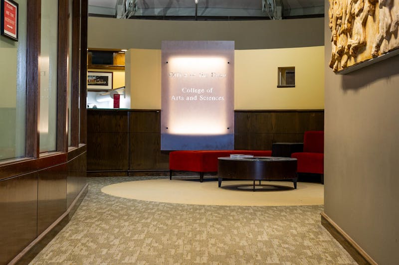 Disagreements Are 'At The Heart of a Healthy University': CAS Dean Peter Loewen Launches Course to Promote Dialogue and Debate