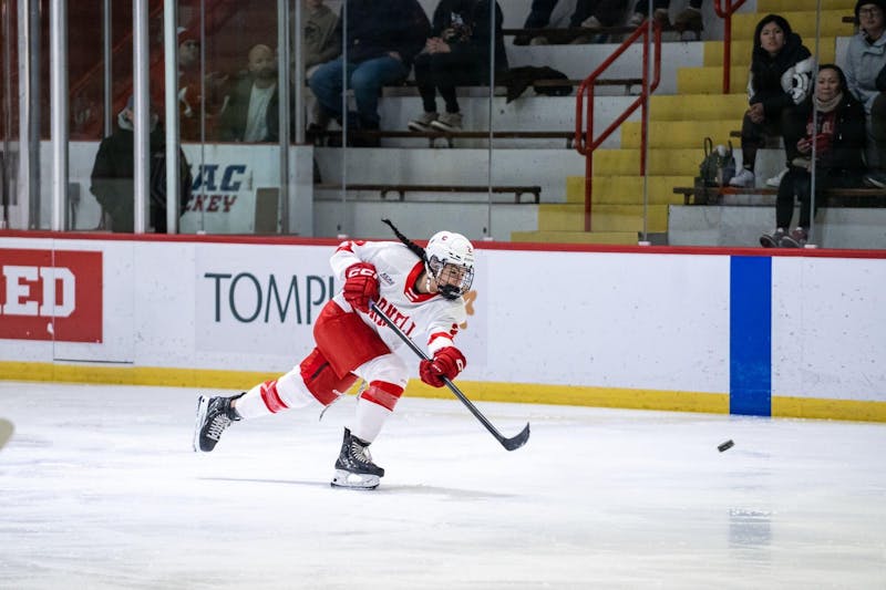 Late Penalty Call Sinks Women’s Hockey in 1-0 Loss to No. 4 Penn State