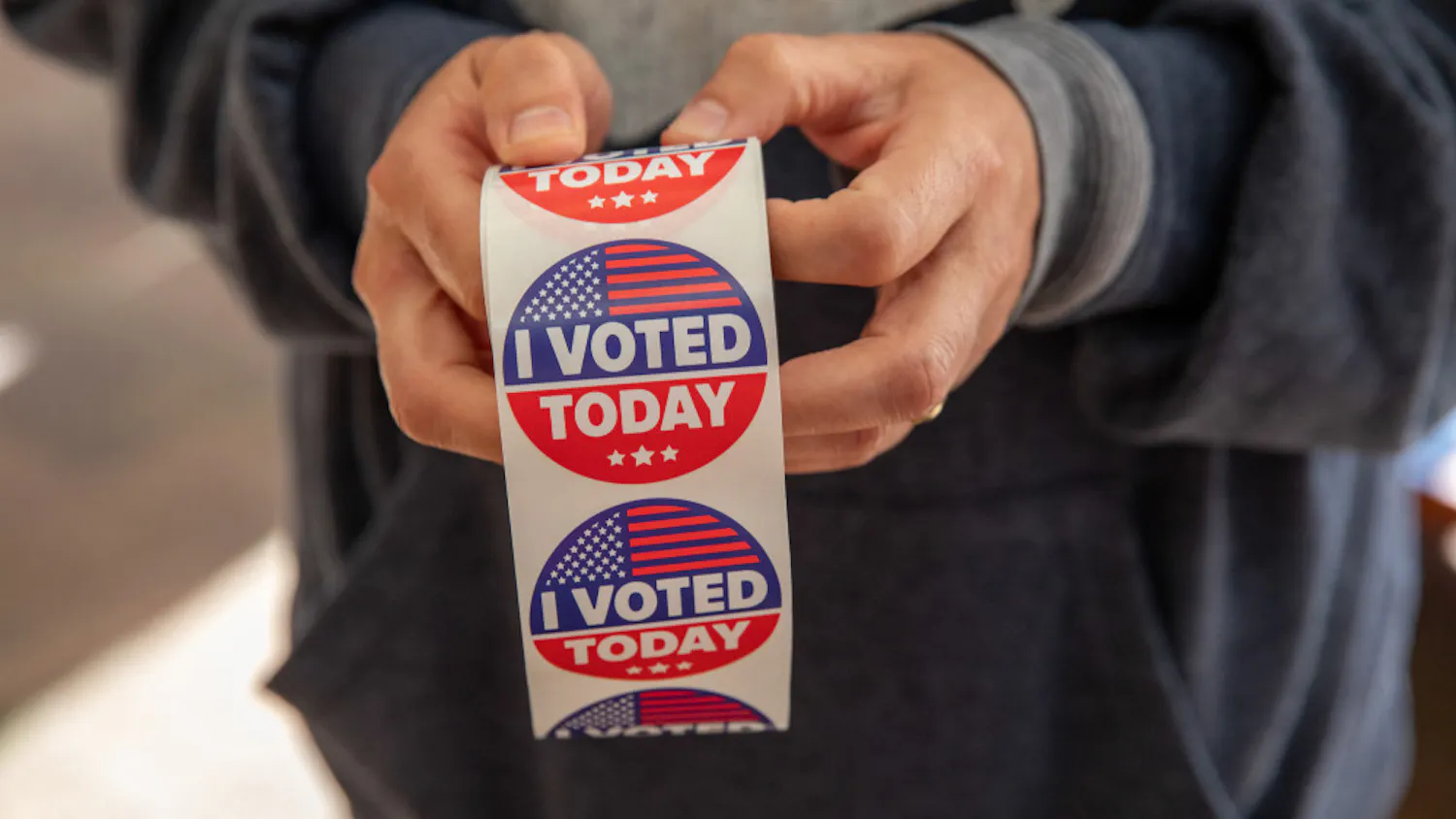 Pg-3-sticker-comp-by-Julia-Nagel-Photo-Editor