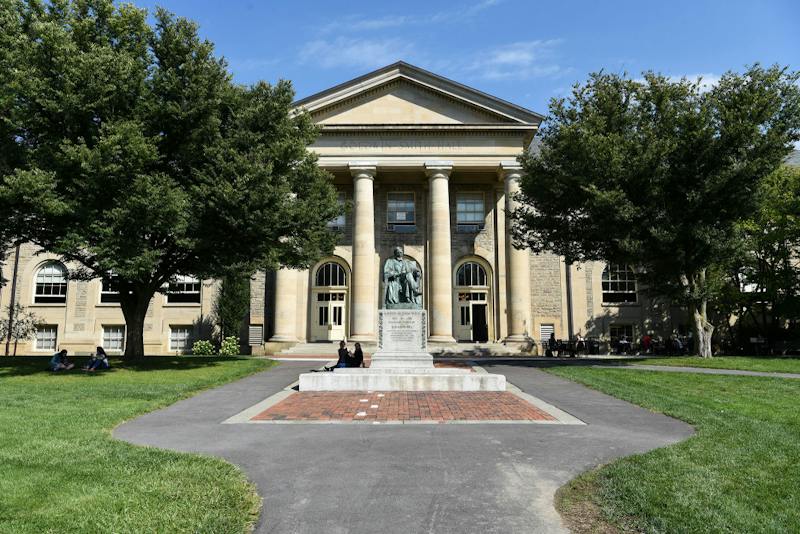 Controversial Recommendation to Cut Arts and Sciences Language Requirement Eliminated