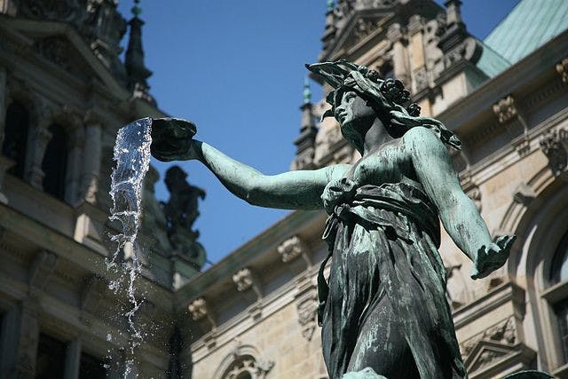 640px-HH_Hygieia-Brunnen