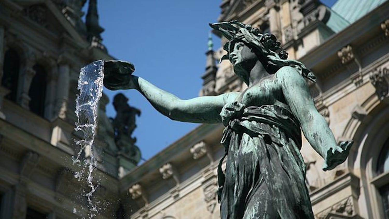 640px-HH_Hygieia-Brunnen