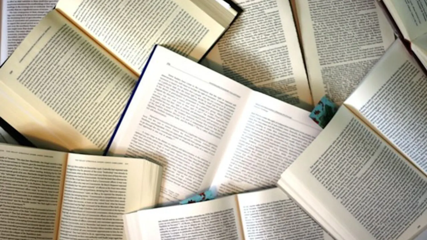 Open_books_stacked