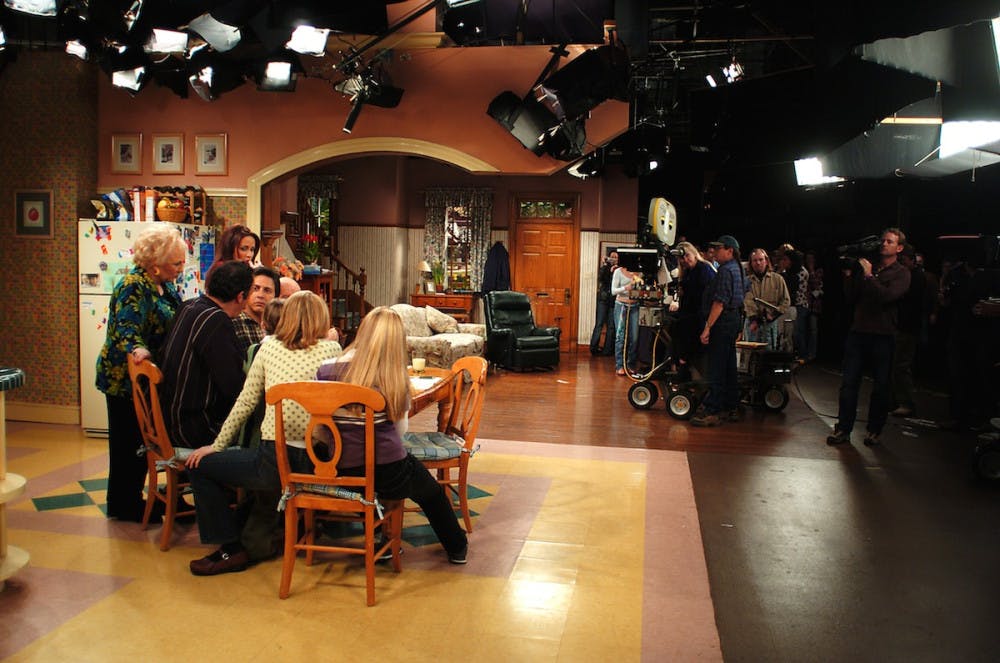 Everybody-Loves-Raymond-everybody-loves-raymond-33027535-1200-795