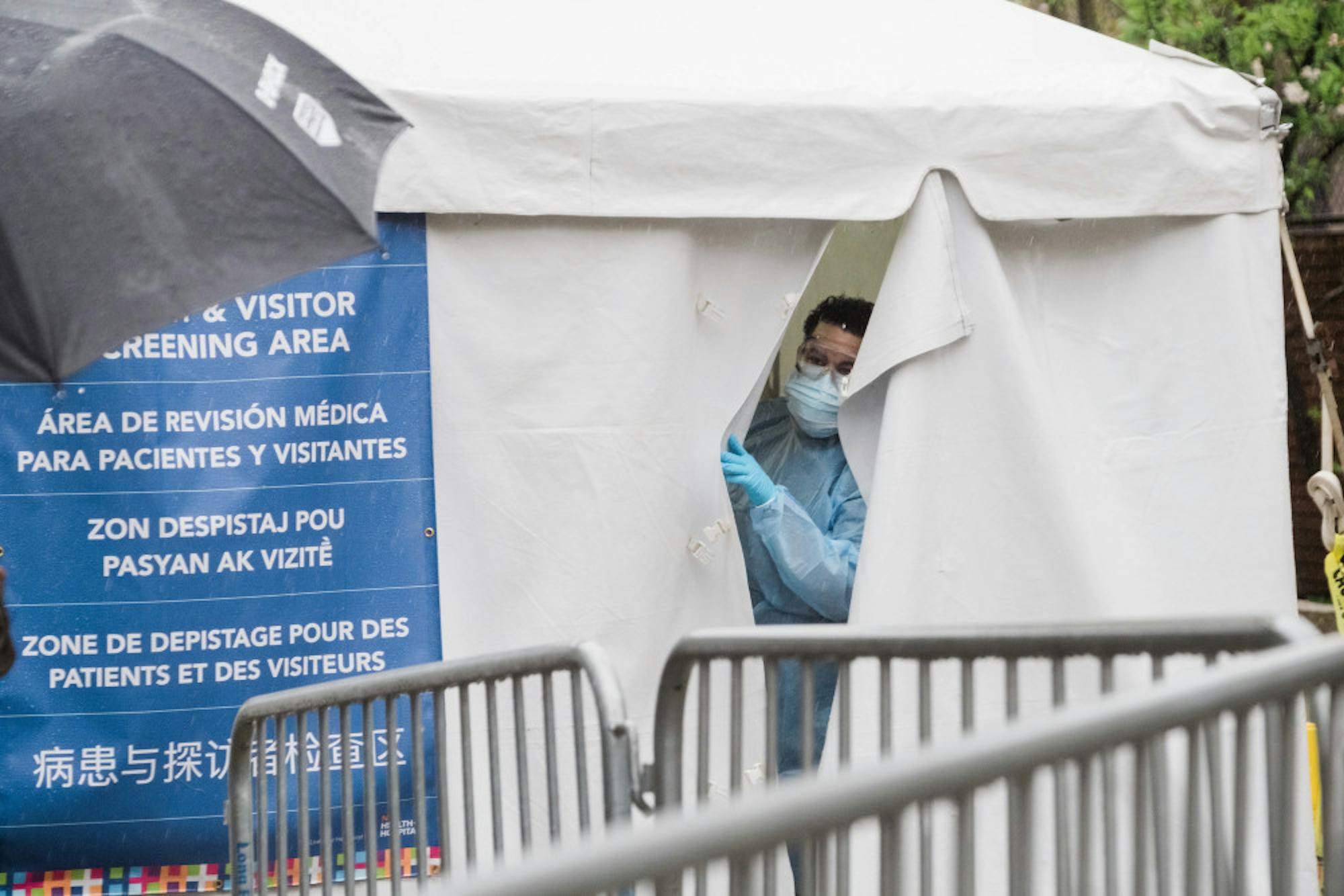 TRUMP-VIRUS-TESTING-1