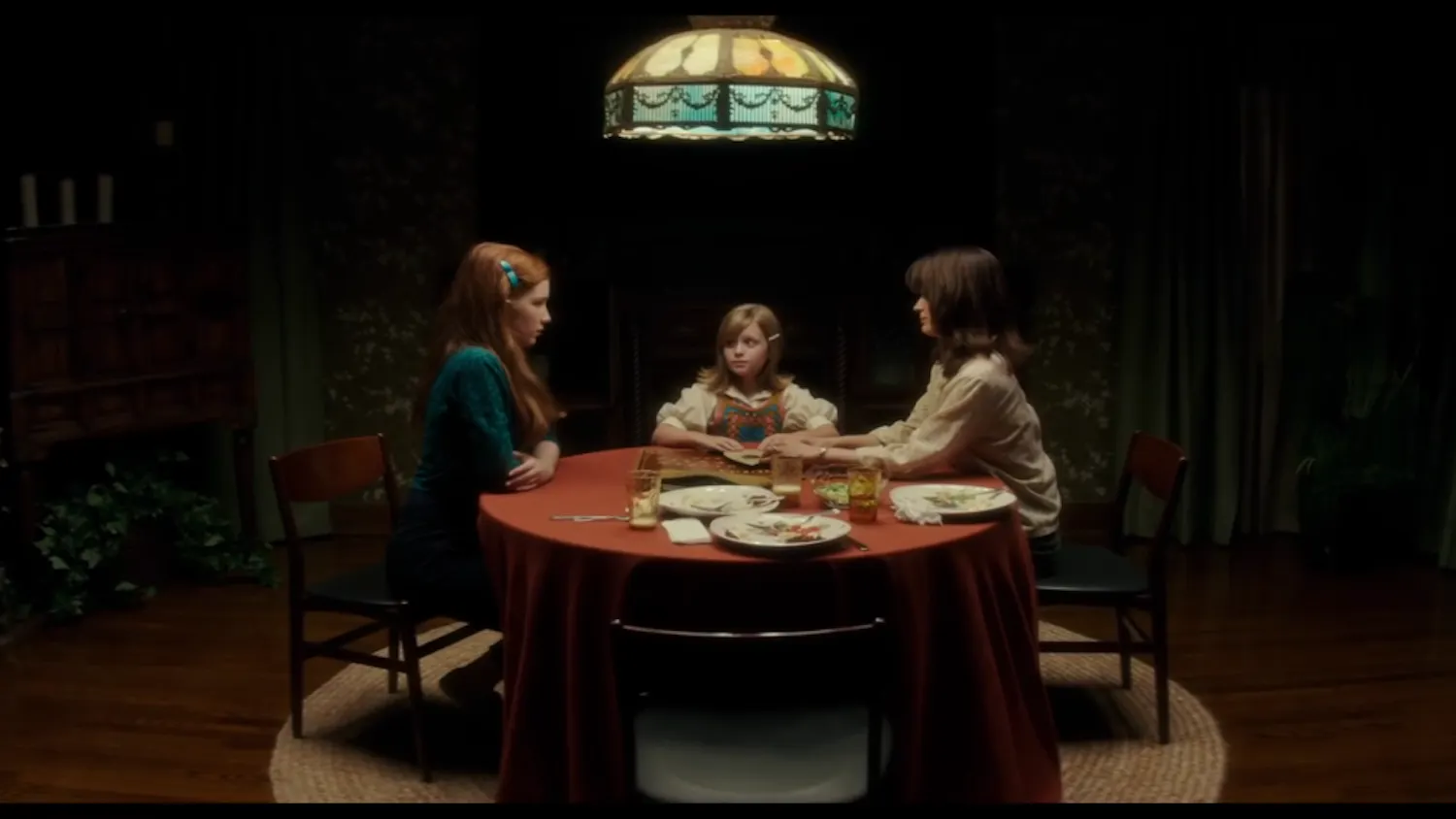 Ouija-Origin-of-Evil-Photo-3