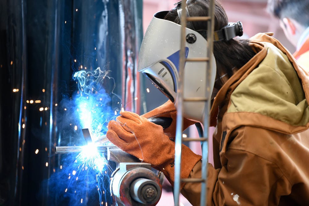 Pg-3-Dragon-Day-Boris-Tsang-Sun-Photo-Editor