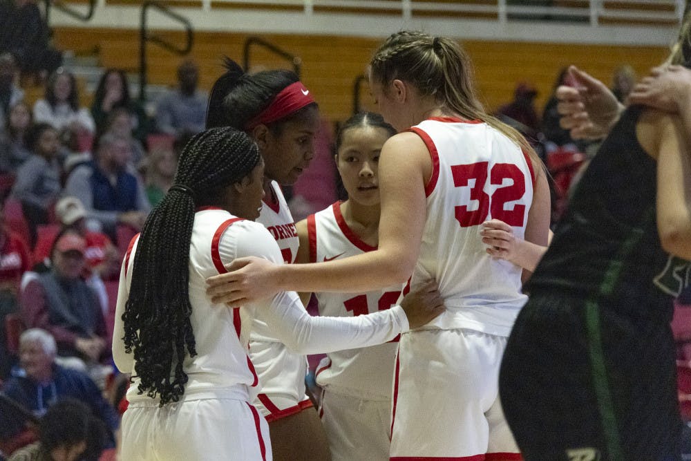 WBasketballBinghamton-13