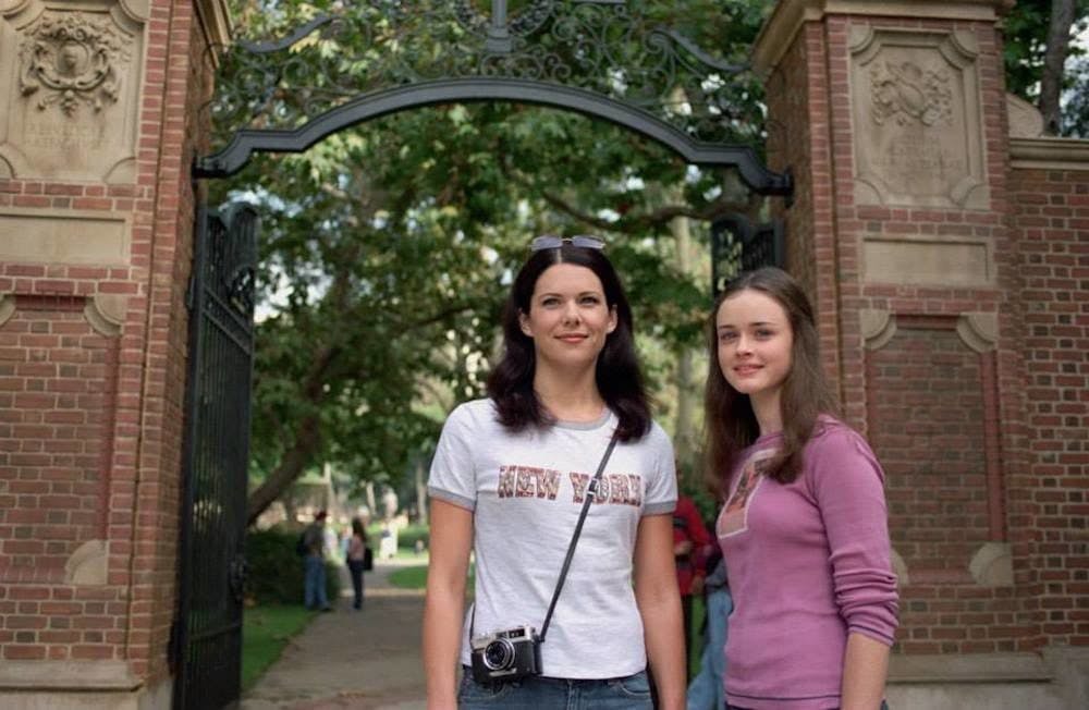 1001_gilmore-girls-1-1000x652-1