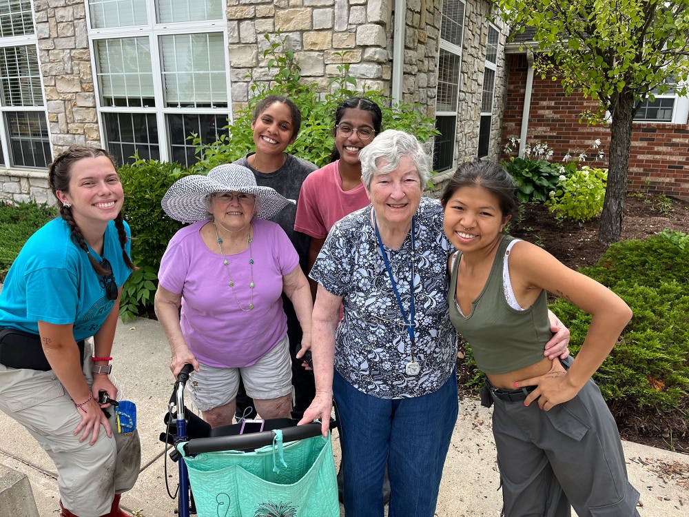 Seniors-Assisting-Monarchs-courtesy-Hannah-Gurholt-grad