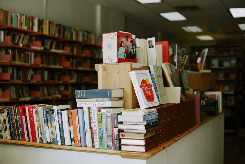 PITTSBURGH-BOOKSTORE-5