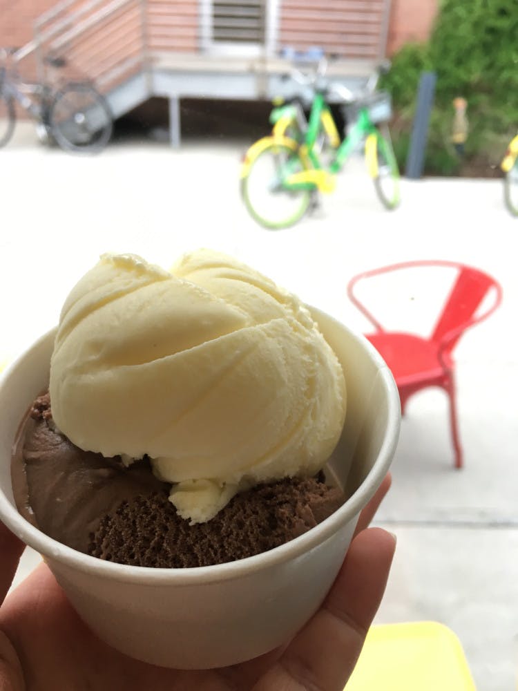 Pg-10-Dining-Sweet-Melissas-Green-Jacqueline-Quach