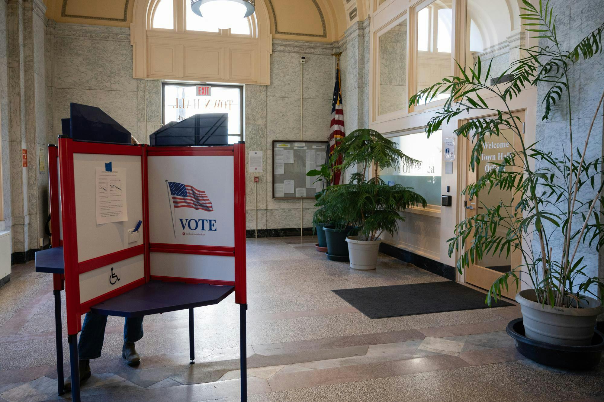 Tompkins County Voters Turnout in Primary Elections During Sweltering Heat Wave