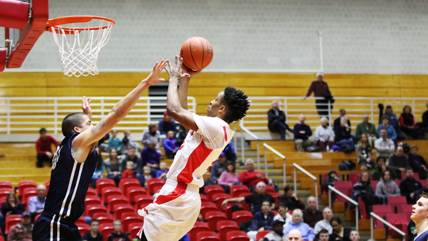 M-Basketball-10-by-Jason-Ben-Nathan-Senior-Photographer