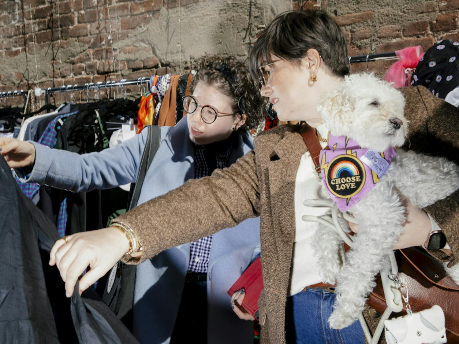 FASHIONABLE-GARAGE-SALE-3-scaled