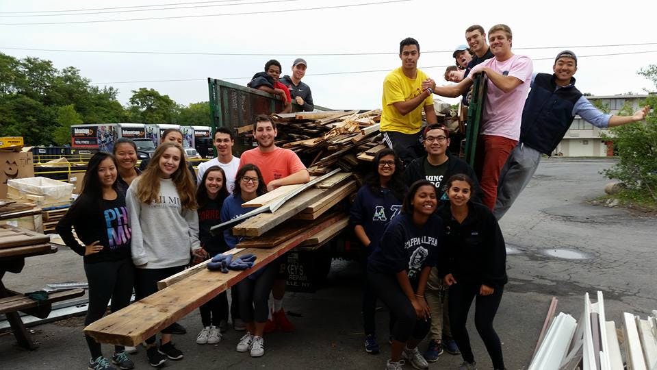 GREEKS-GIVE-BACK-WERK