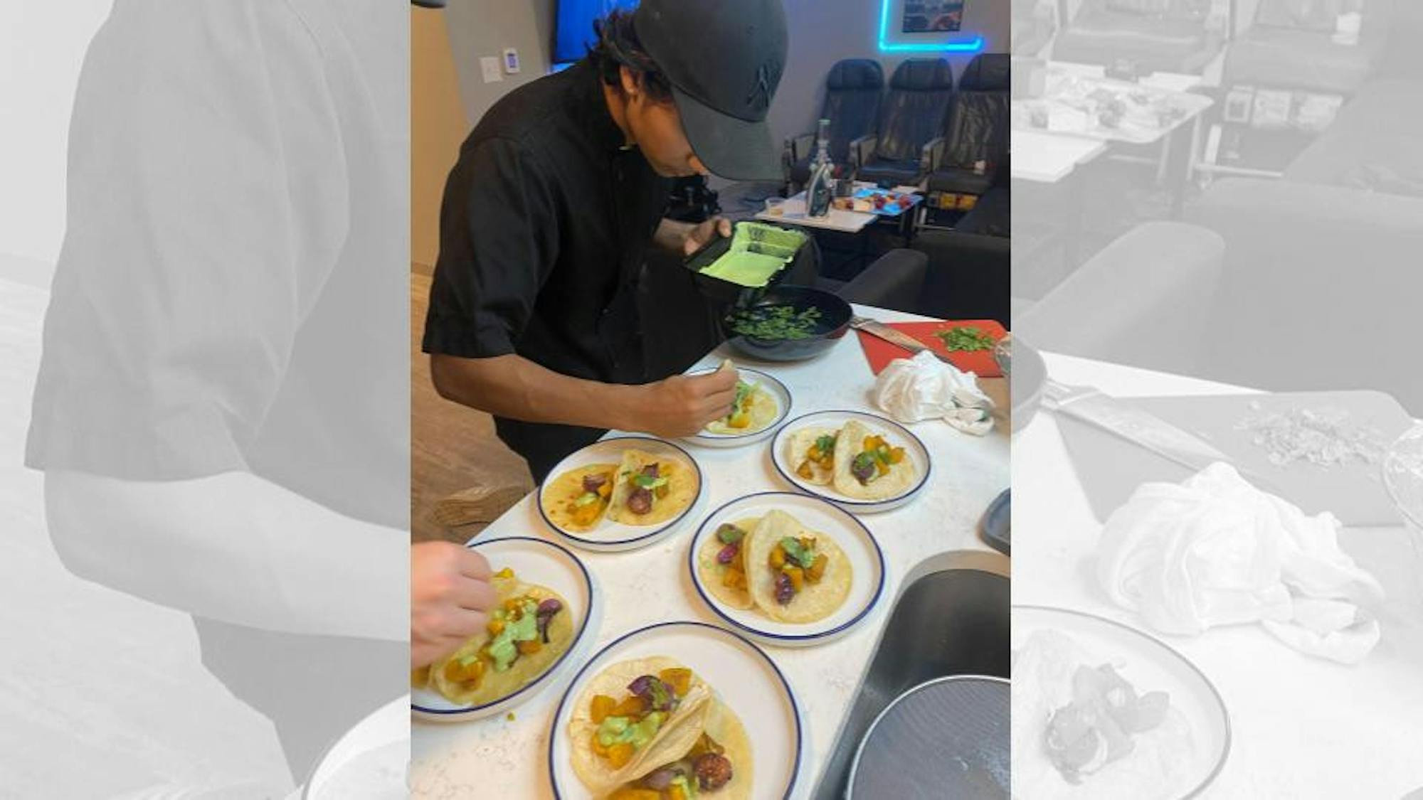 10-4-restaurant-photo