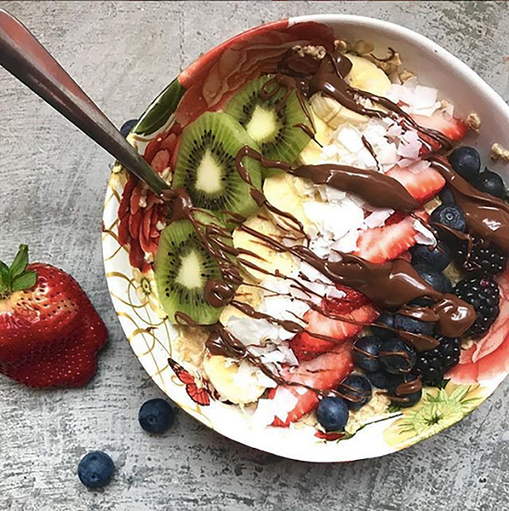 Pg-9-Dining-Chatty-Cathy-4-Sofia-Siciliani-Sun-Contributor