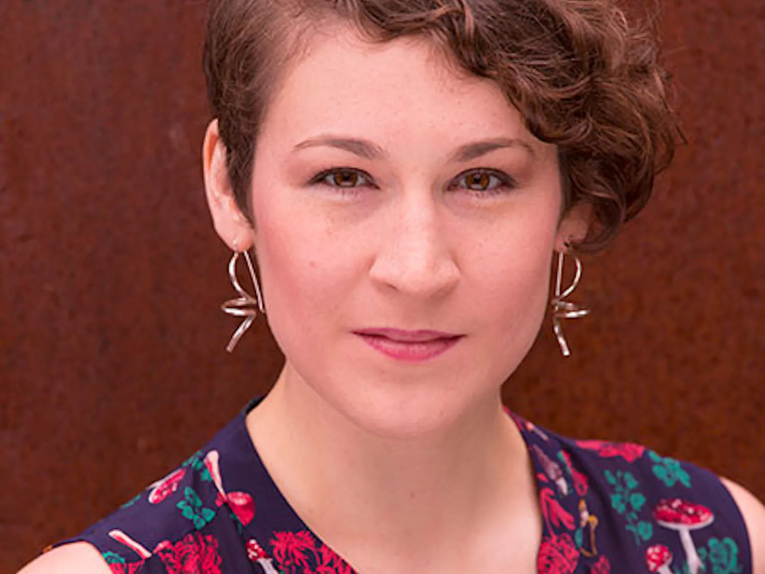 Sara-Holdren-thumbnail