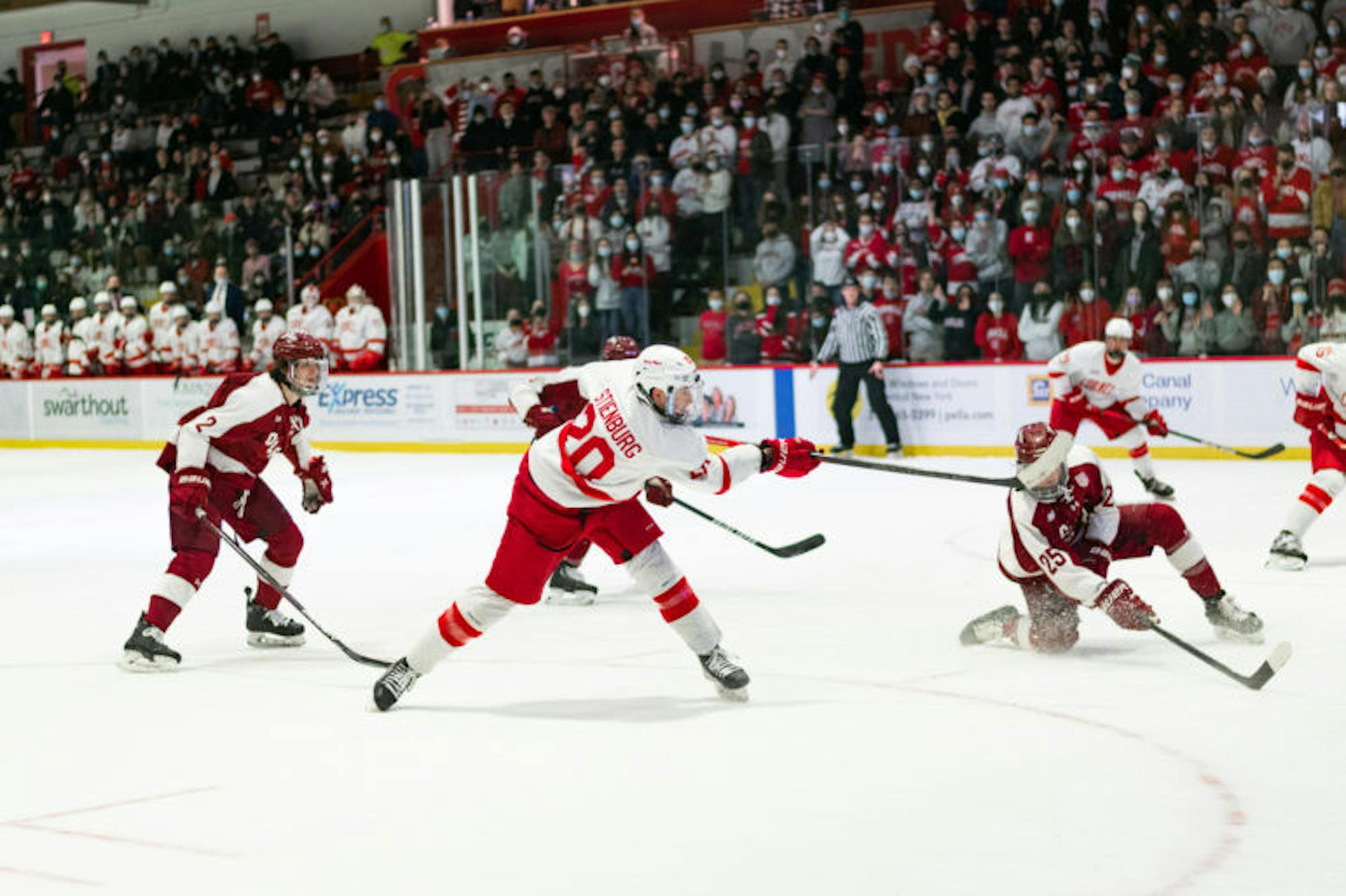 Hockey-vs-Colgate-36-771x514