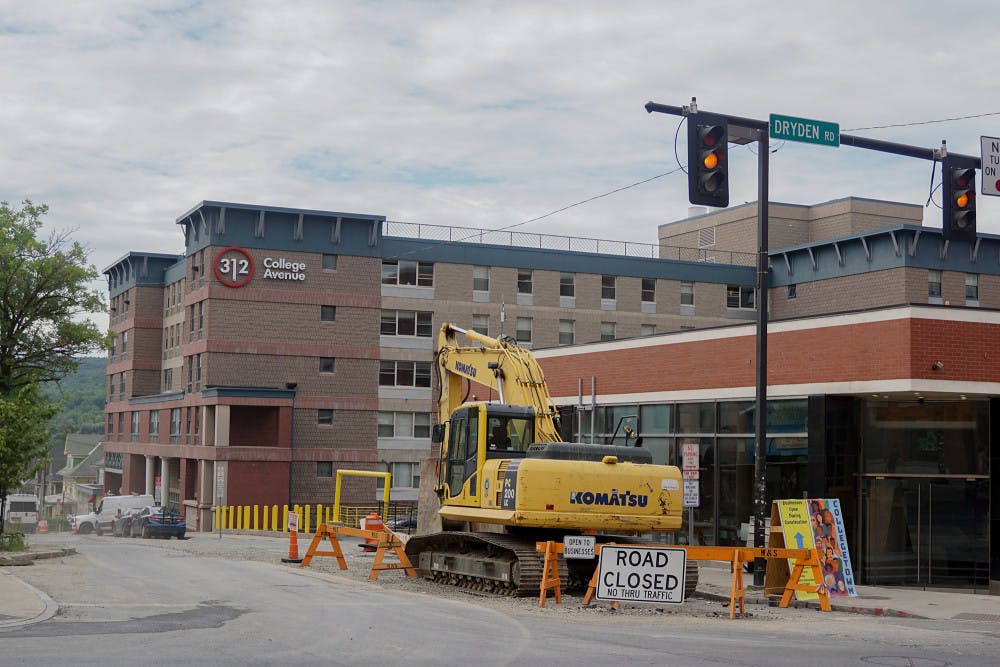 Pg-2-College-Ave-by-Michelle-Yang-Staff-Photographer