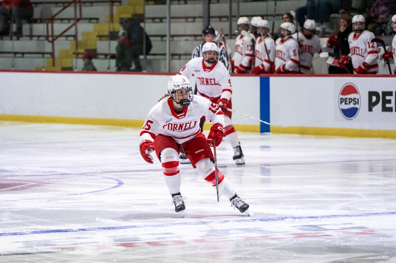 Another Split Leads to More Questions Than Answers: Three Takeaways From Women's Hockey's Vermont Weekend