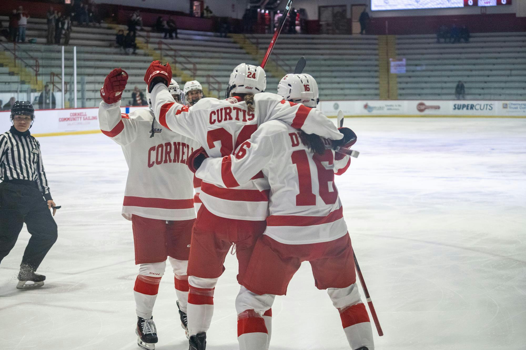 Big Red Womens hockey VS yale-06.jpg