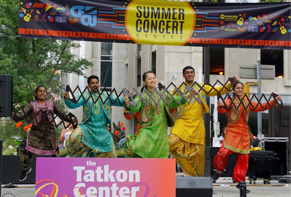 Pg-1-CU-Downtown-by-Michelle-Zhiqing-Yang-Sun-Staff-Photographer