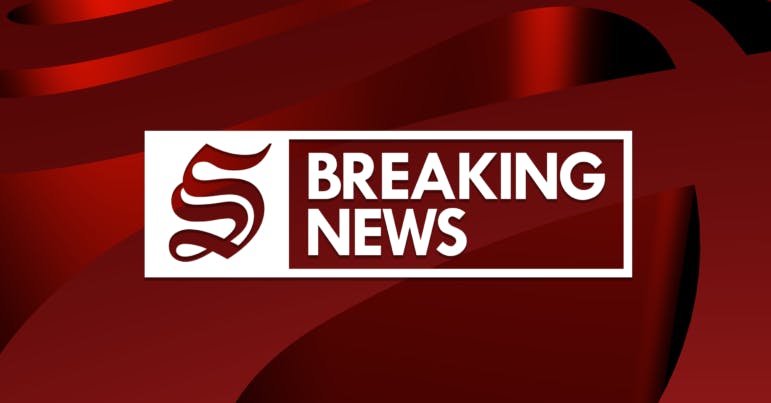BREAKING-GRAPHIC