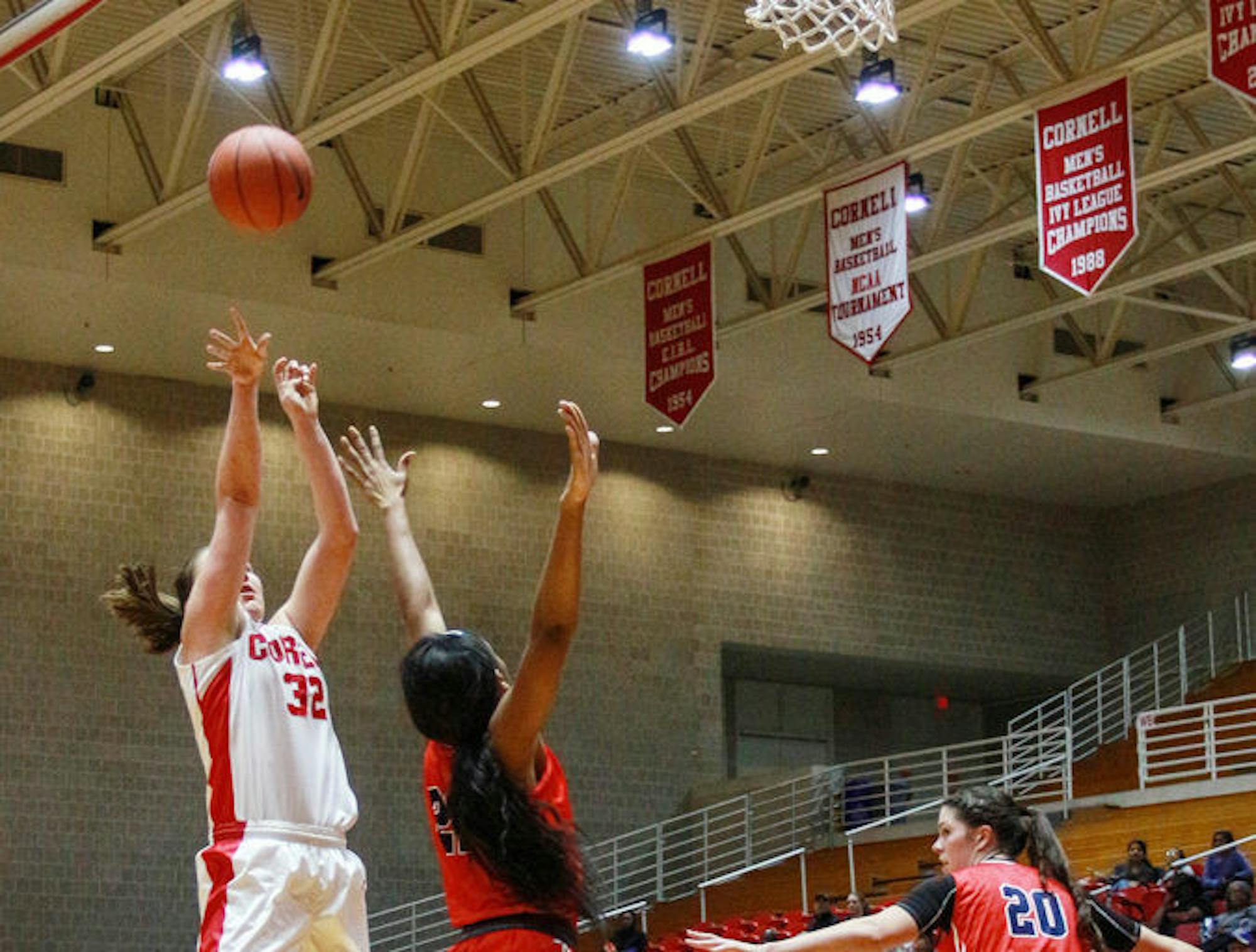 Womens-Basketball-Web-Only-by-Dana-Daniels-Staff-e1479681812447