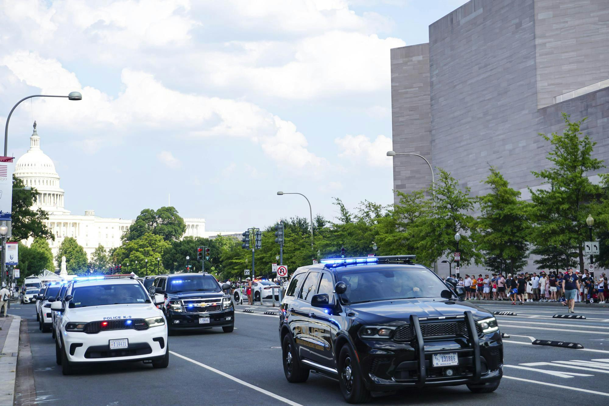 America 12 DC