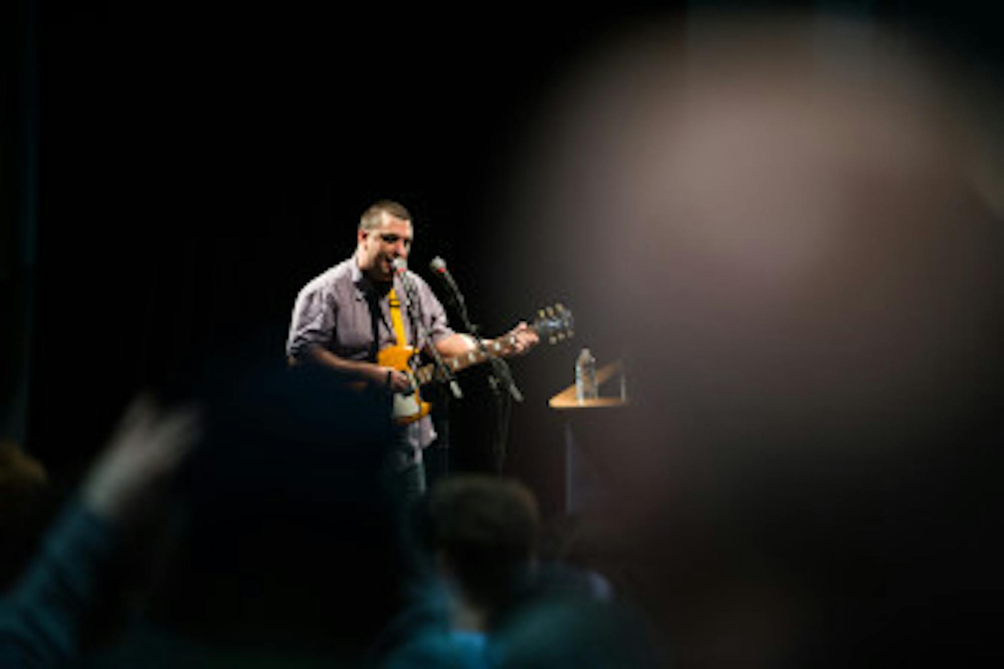 Joe Driscoll performs