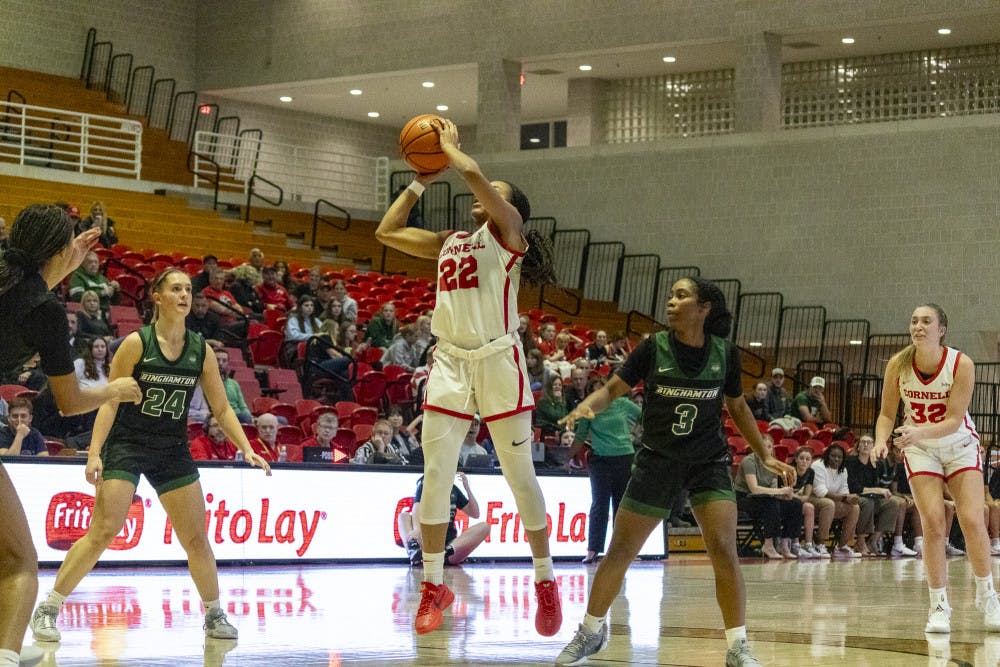 WBasketballBinghamton-16