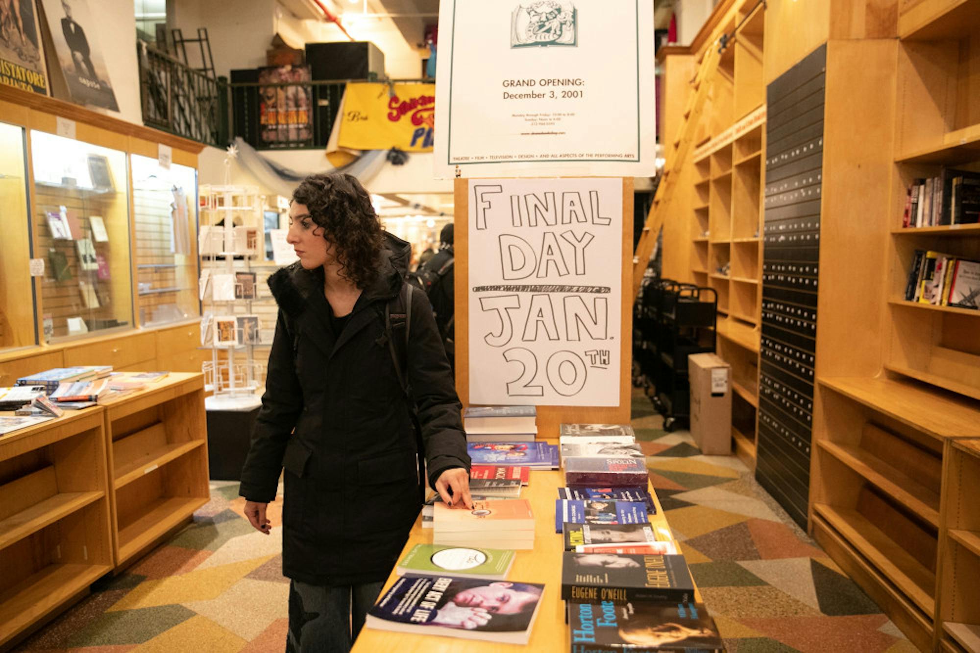 NY_BOOK_SHOP_CLOSE_2