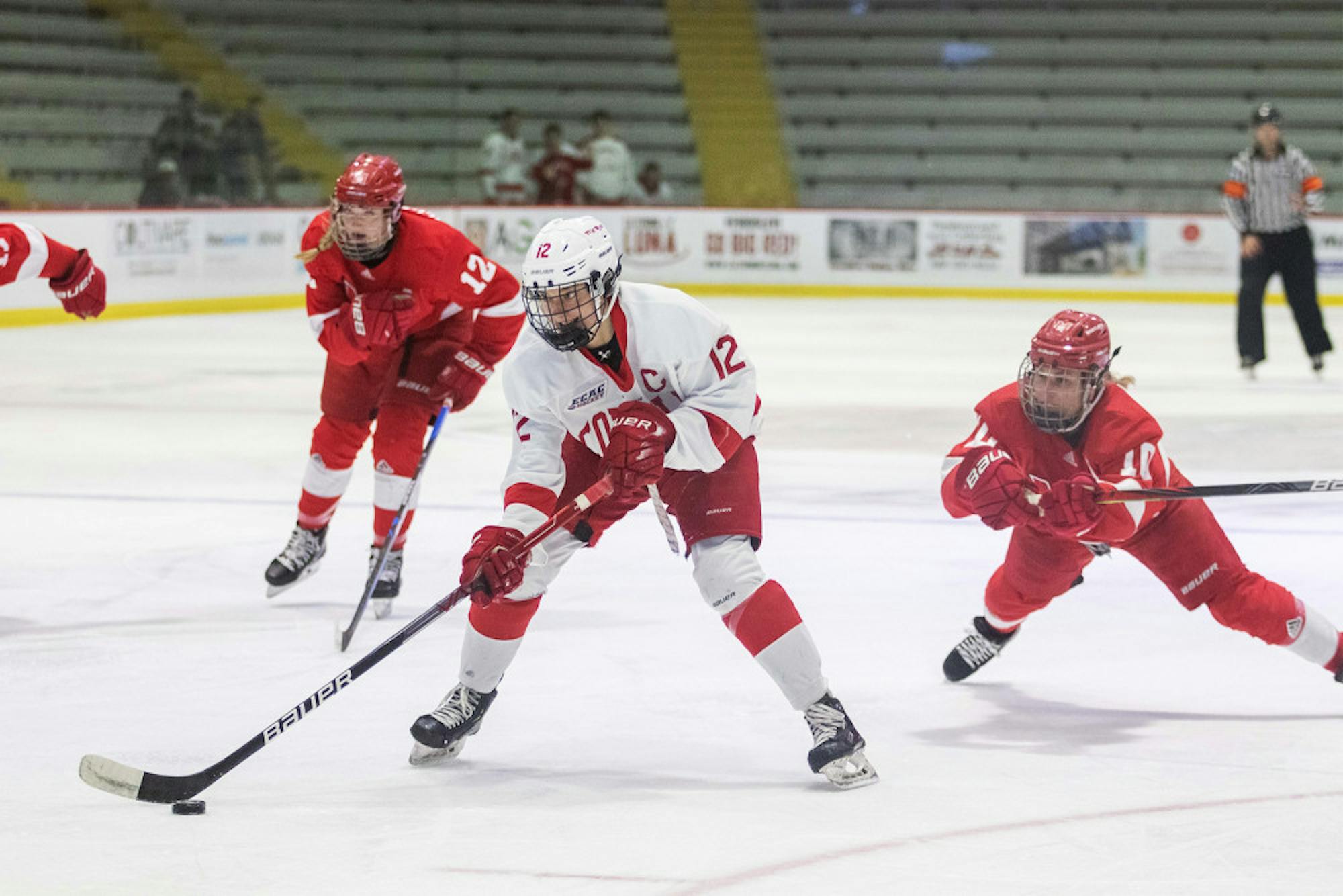 Womens-Ice-hockey-by-Jason-Wu