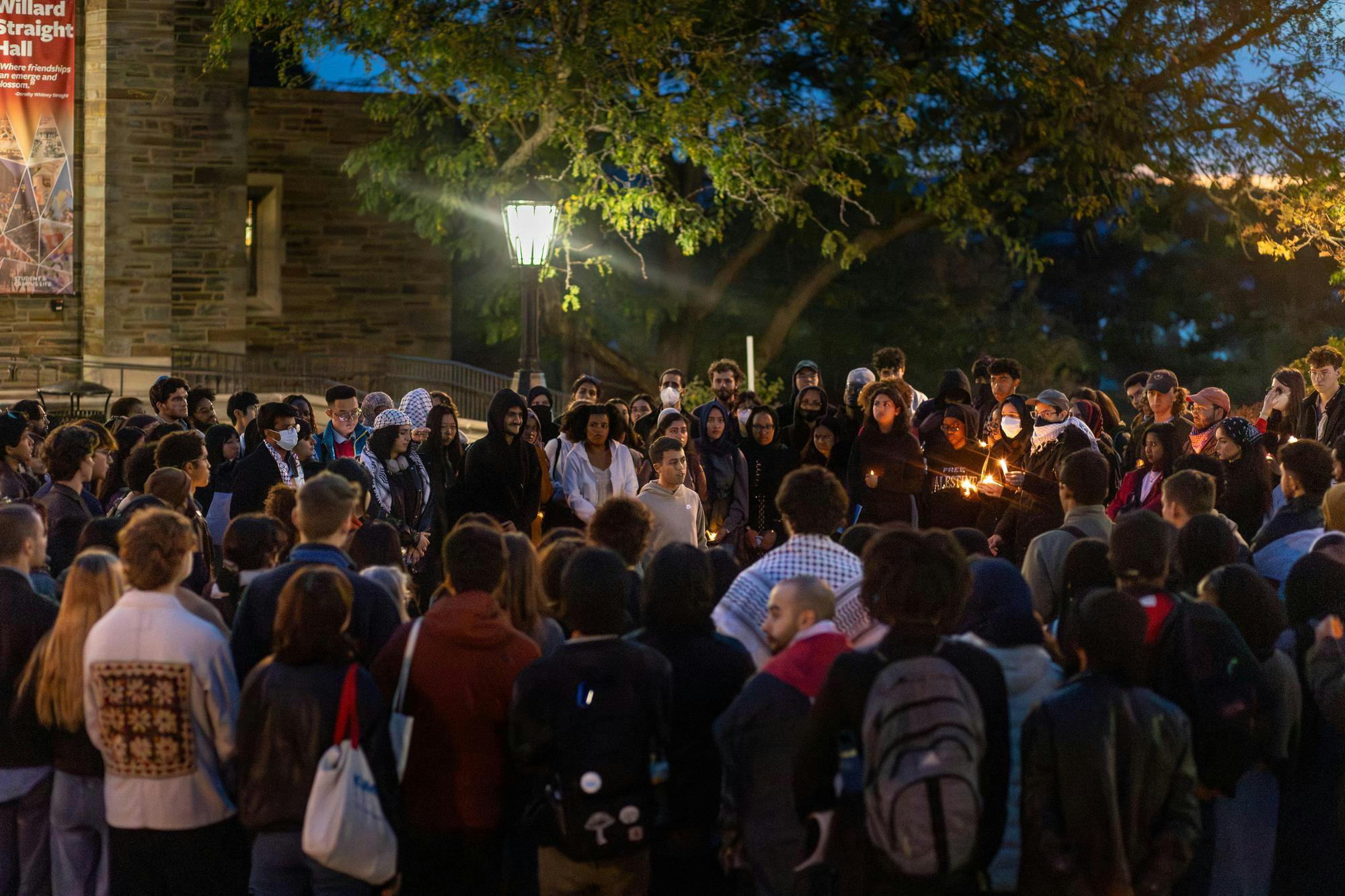MaaroufDouae_PalestineVigil_Circle.JPG