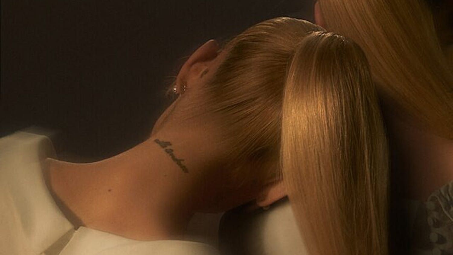 Ariana-Grande-eternal-sunshine-1709915553-870x870-2