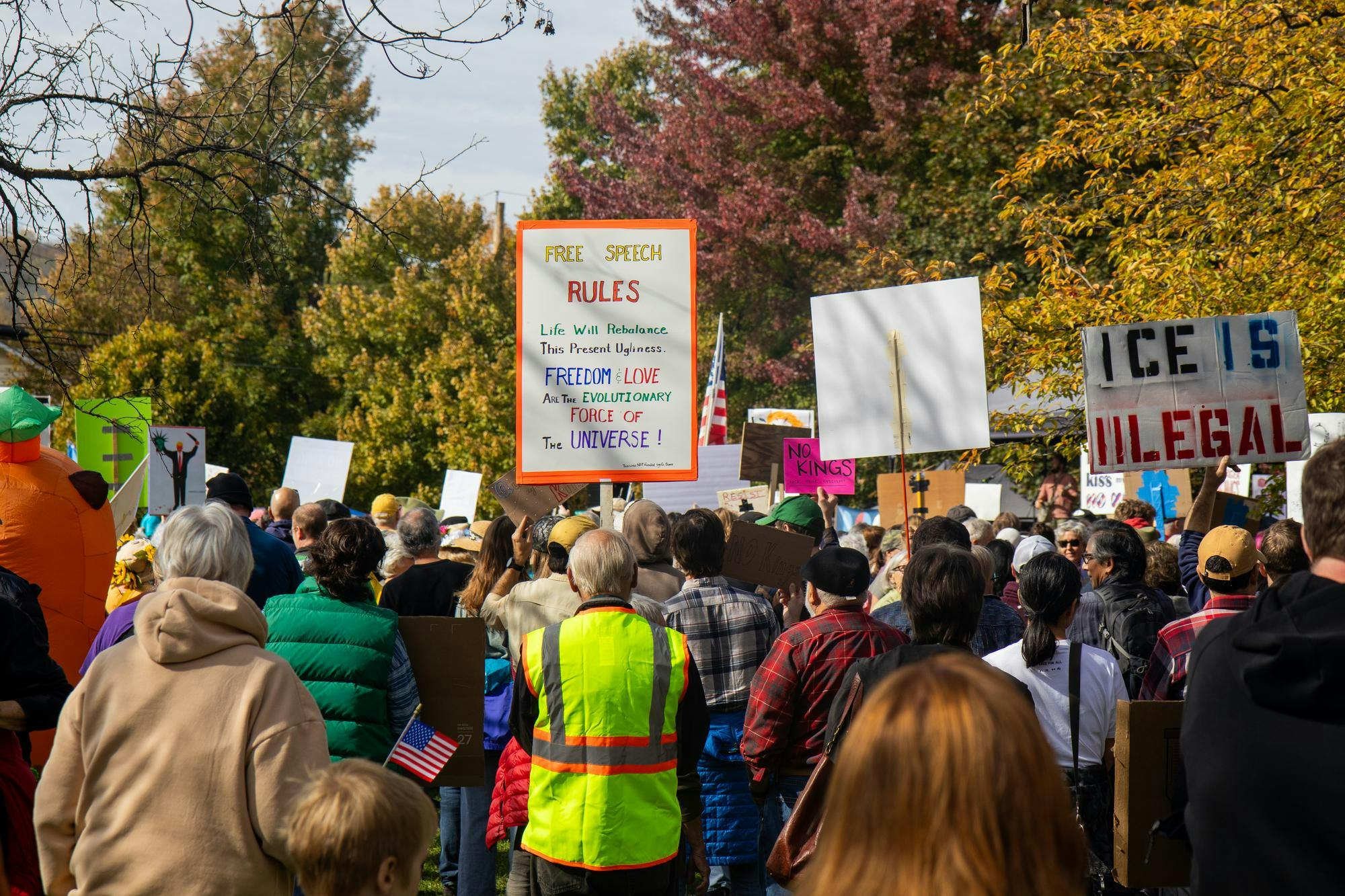 No Kings Rally at Washington Park, Ithaca on Oct. 18, 2025 (Dante de la Peña/Sun Staff Photographer)