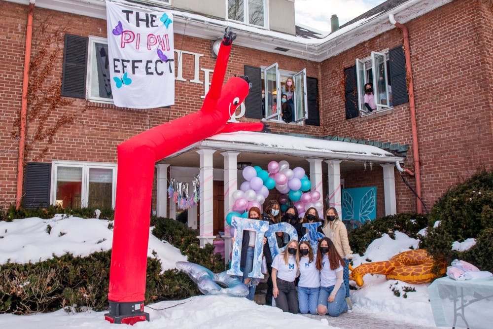 Pg-1-Recruitment-by-Julia-Nagel-Sun-Assistant-Photography-Editor