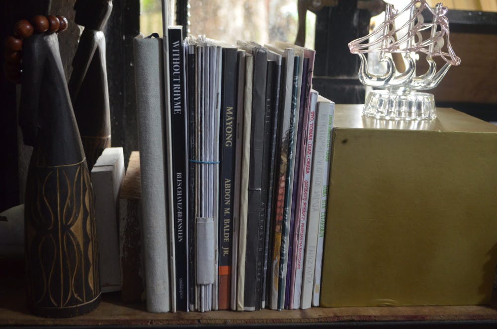 Pile_of_zines-scaled