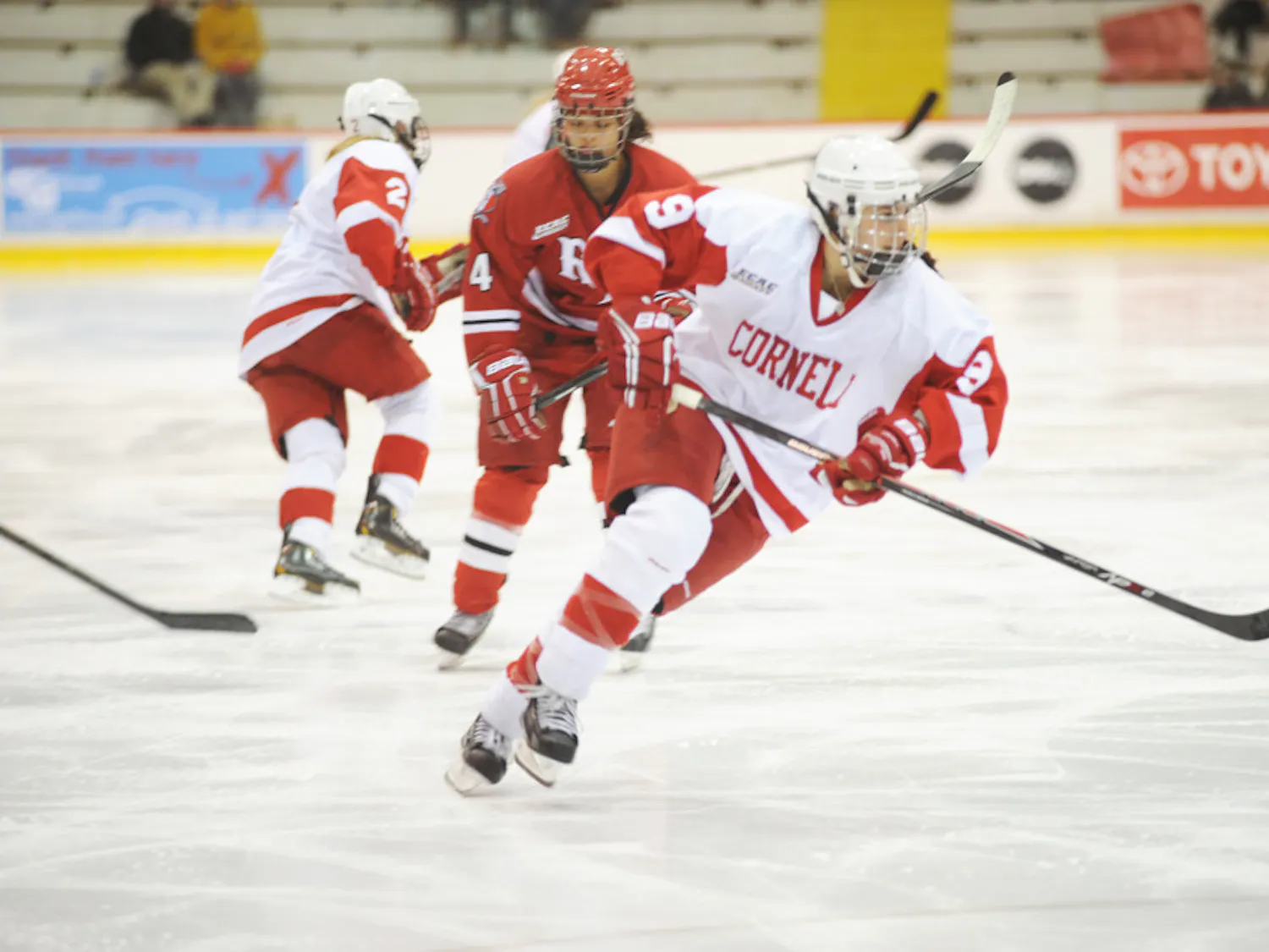 Pg-16-Womens-Hockey-by-Kelly-Yu-File-Photo