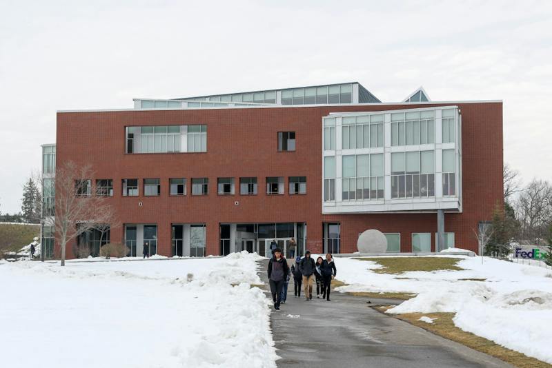 Appel Dining Reduces Spring Weekend Hours in Effort to Save Money