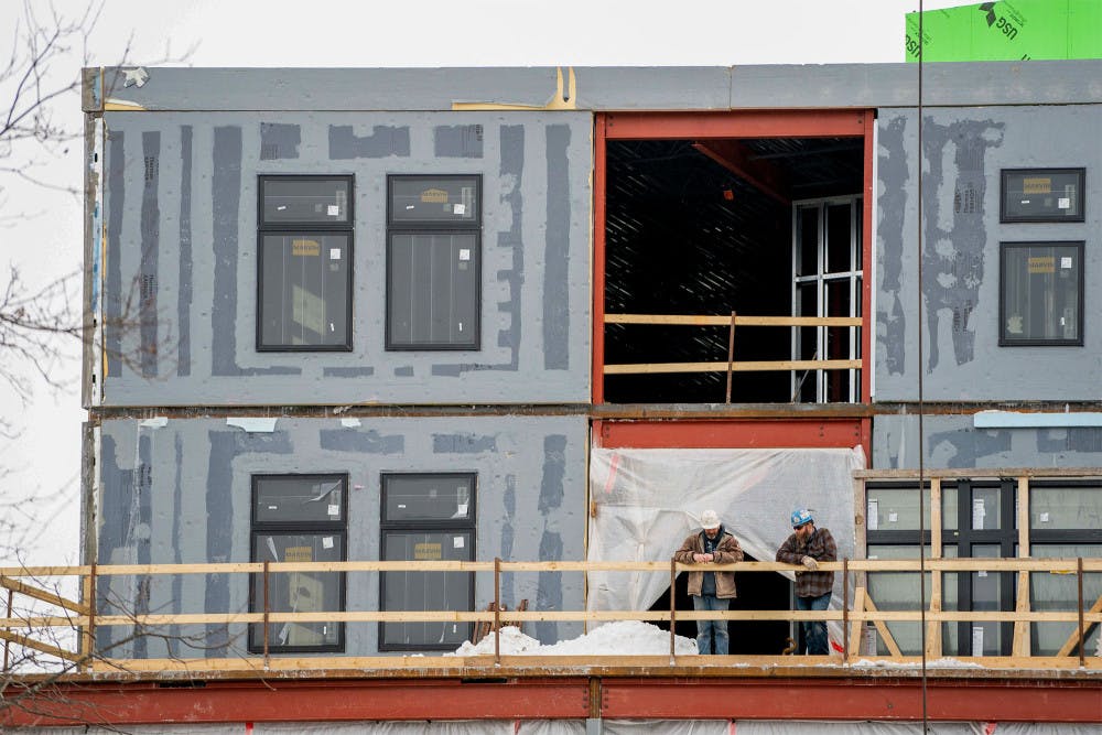 News-Construction-Workers-by-Ben-Parker