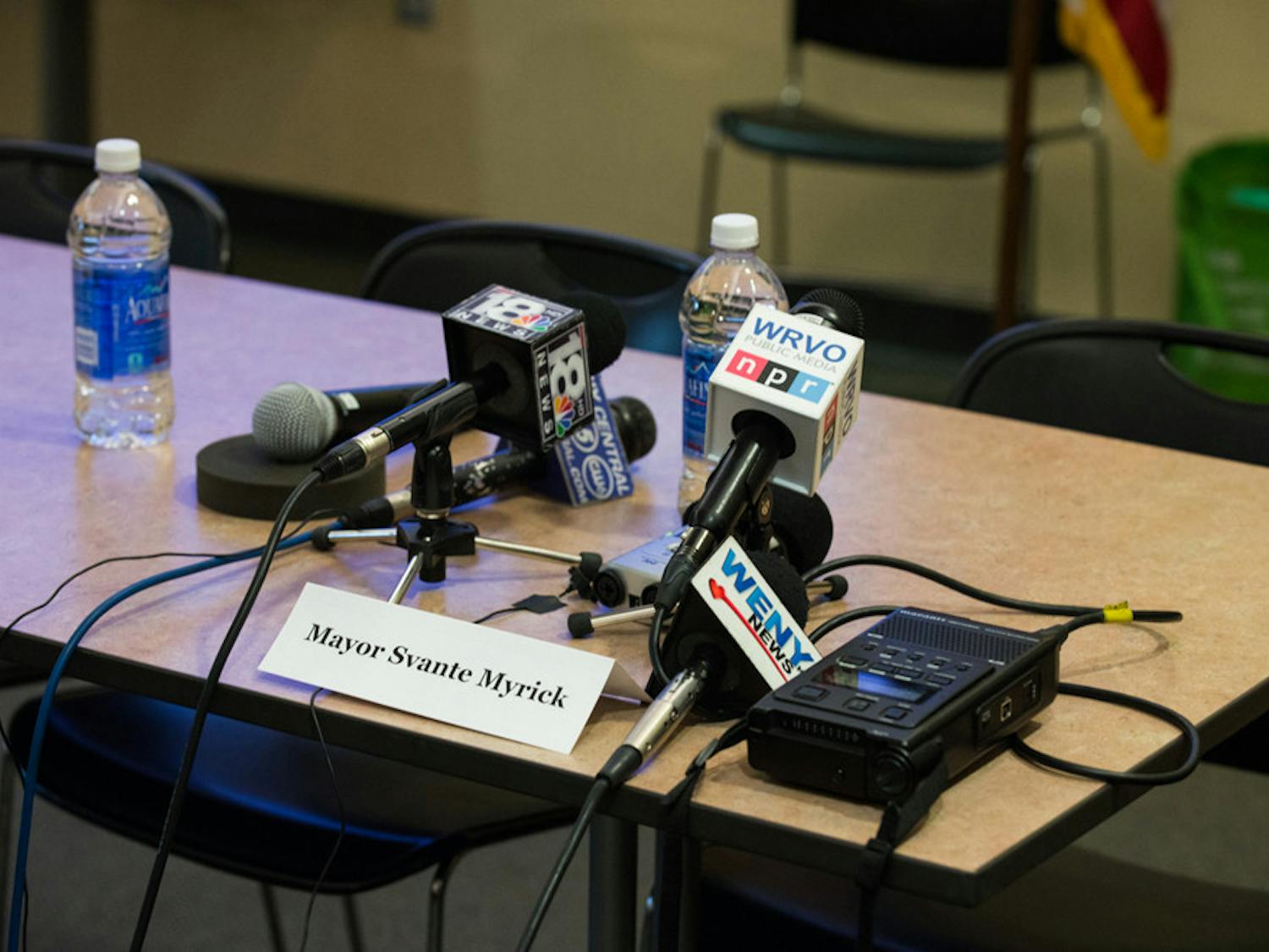 Pg-1-Ithaca-Plan-by-Cameron-Pollack-Senior-Photographer