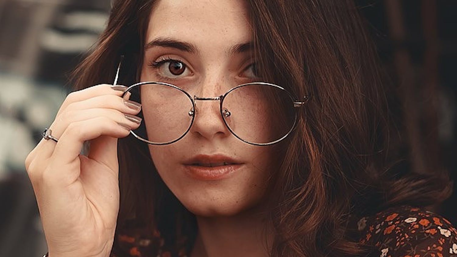 Woman_in_Eyeglasses_9