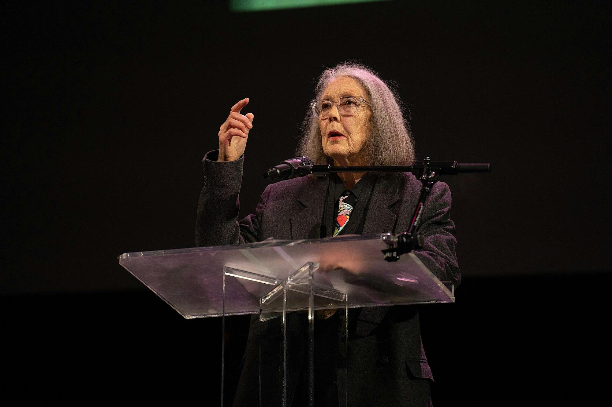 Anne_Carson,_poet,_at_the_2024_National_Book_Awards_finalist_reading_5.jpg